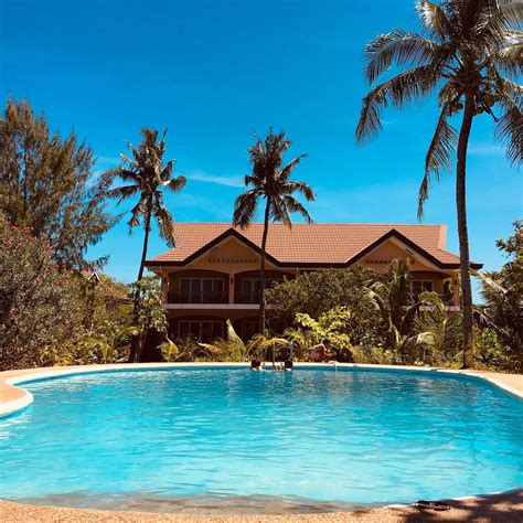 Search hotels in Malapascua Island .